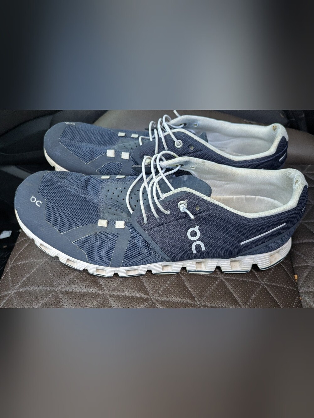 ON Cloud Men's Athletic shoes Size 11.5